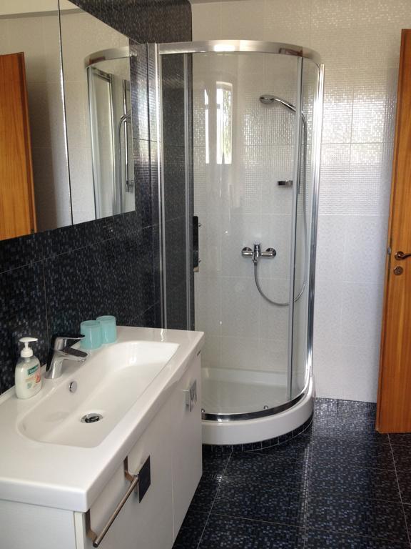 Janis Home Chrani Phòng bức ảnh